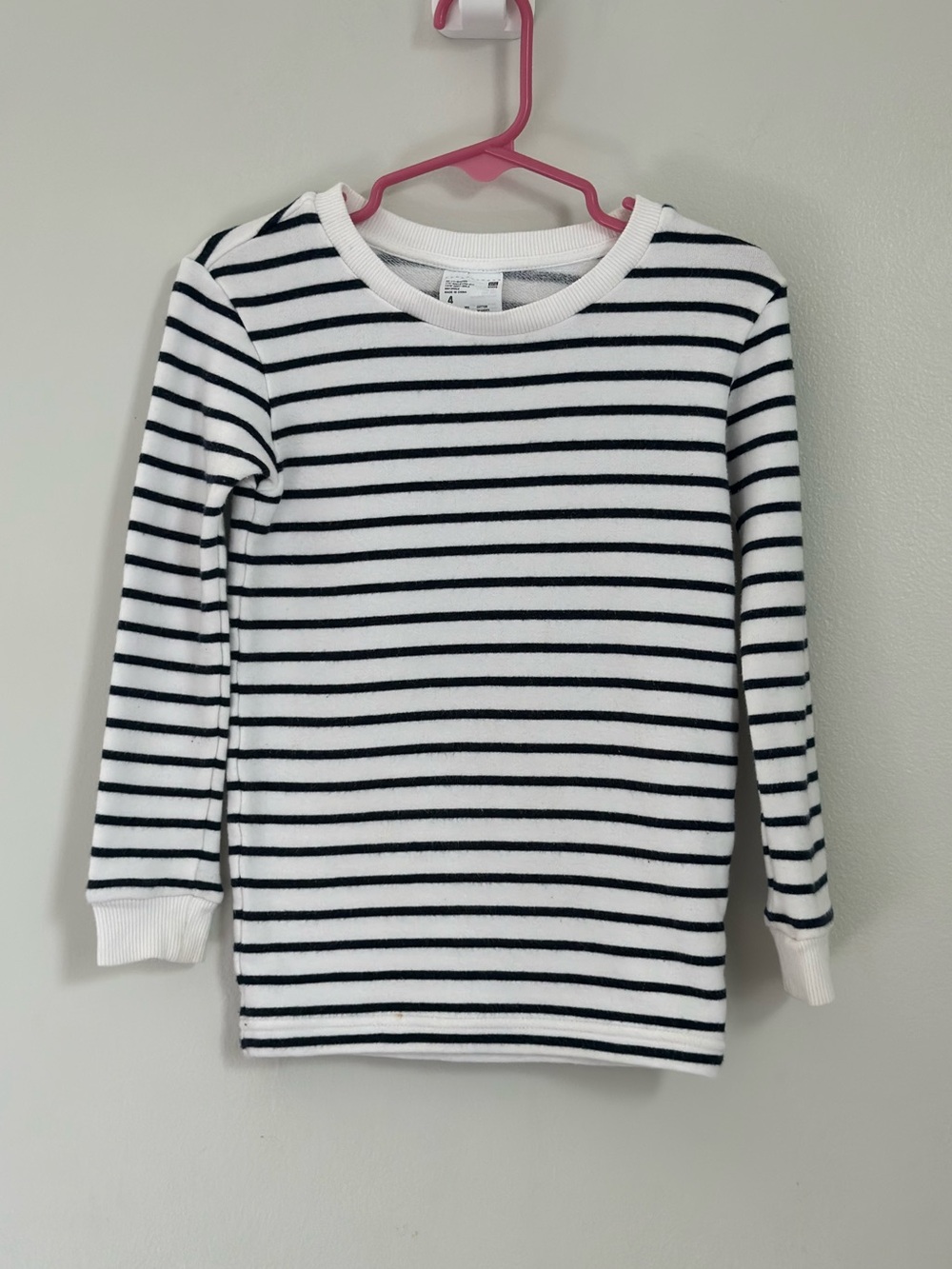 Uniqlo Kids Size 4 Striped Long Sleeve Sweatshirt Navy White